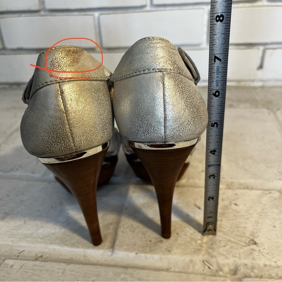 Women’s Michael Kors Metallic Silver Gansevoort Platform High Heels, size 8.5 - Picture 6 of 10